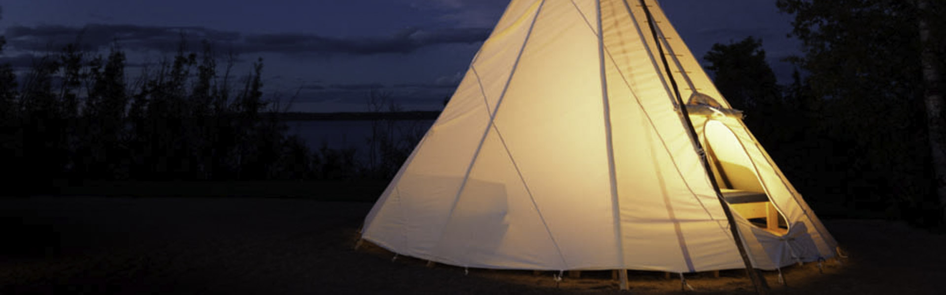 Sir Winston Churchill Tipis